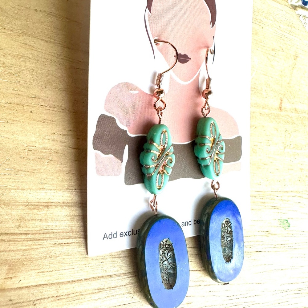 Hand crafted Bohemian Blue and Turquoise Czech Glass Earrings - Picture 3 of 4